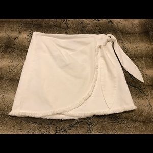 Lulu’s Wrap Skirt 💸 ACCEPTING OFFERS💸